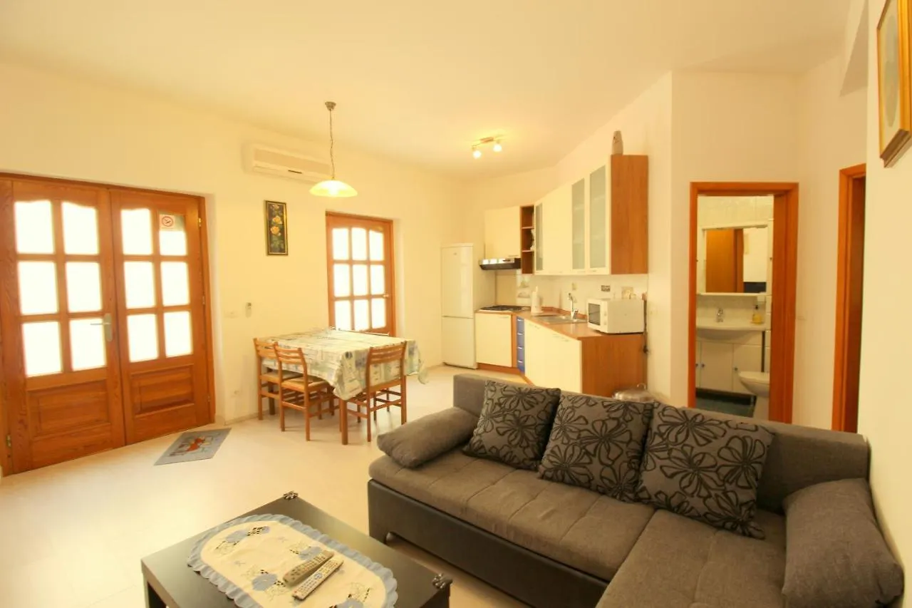 Rozy Near The Beach Διαμέρισμα Novigrad Istria