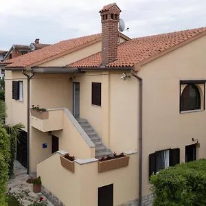 Mirella Novigrad (Istria)